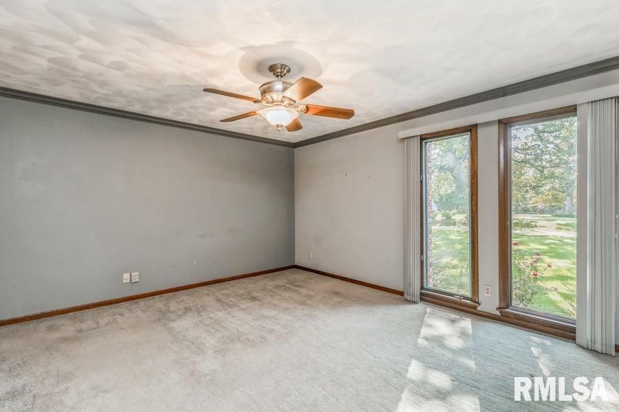 307 Woodlawn Road Long Grove, IA 52756 - Photo 10 of 19 Gallery Image 10