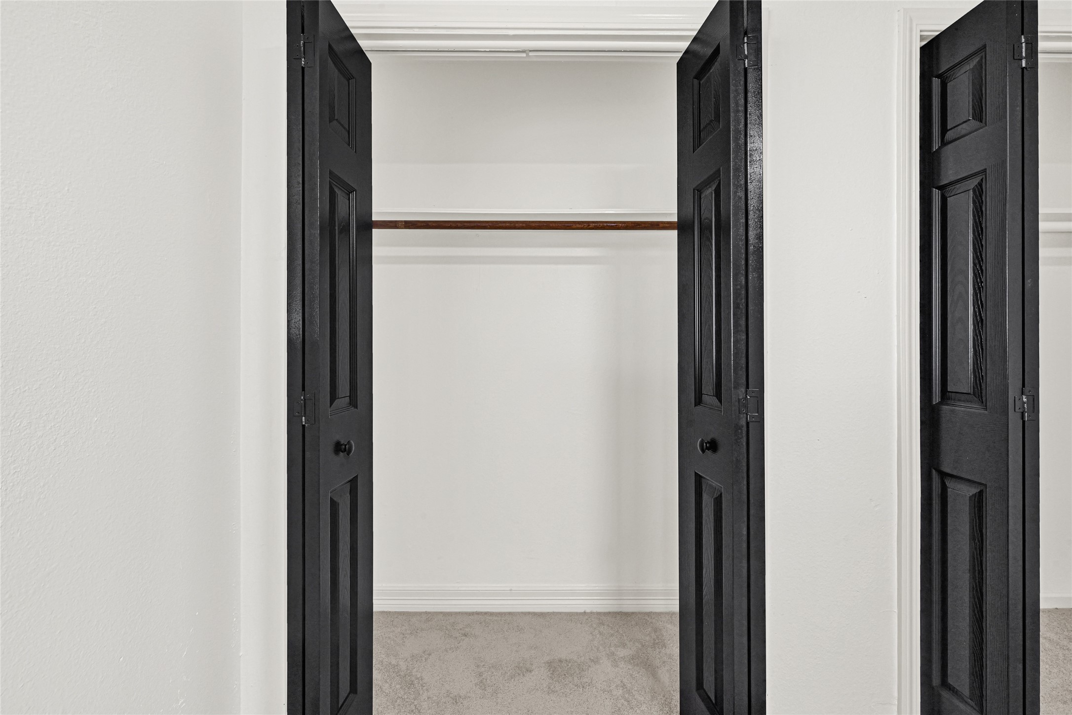 4102 Townes Forest Road Friendswood, TX 77546 - Photo 25 of 50 Additional closet space with built-in shelving for convenient storage.