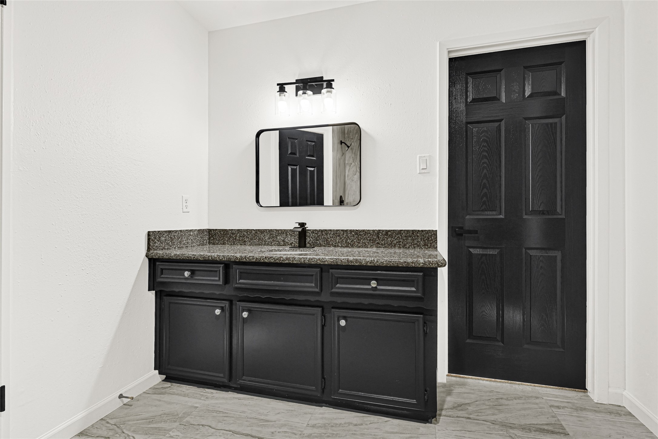 4102 Townes Forest Road Friendswood, TX 77546 - Photo 36 of 50 Bathroom vanity with ample storage and updated finishes for everyday use.
