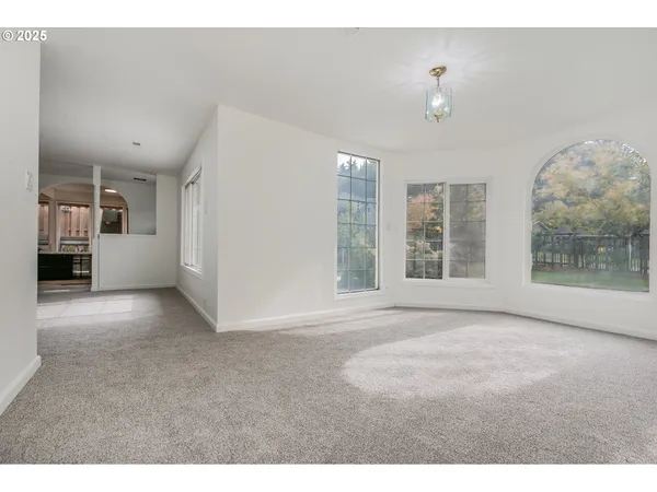 $699,000 | 1755 East 43rd Avenue, Eugene, OR 97405