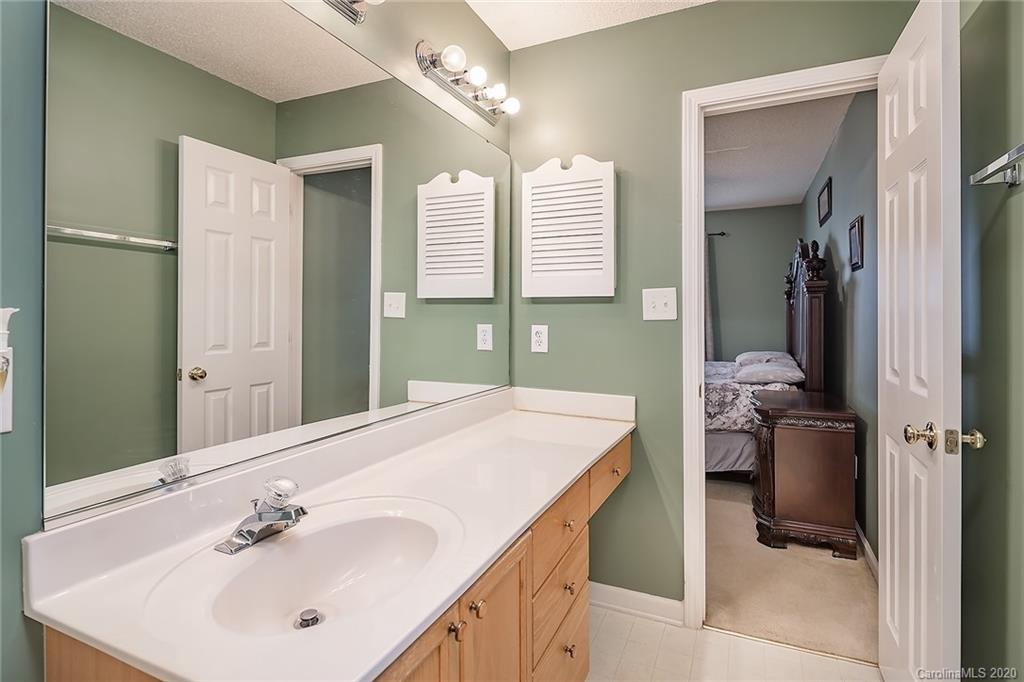 3552 Nevin Brook Road Charlotte, NC 28269 - Photo 22 of 30 Gallery Image 22