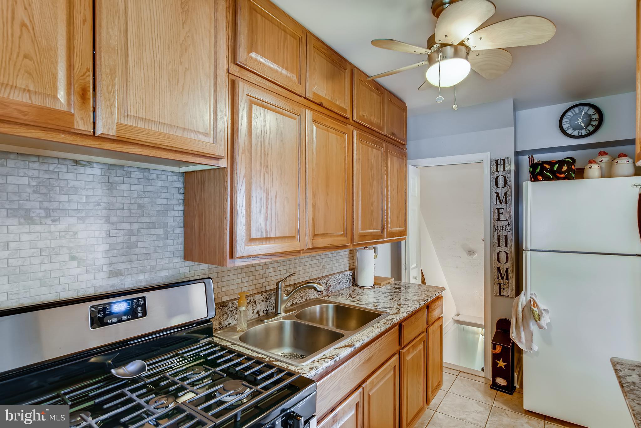 7914 Lynch Road Baltimore, MD 21222 - Photo 11 of 28