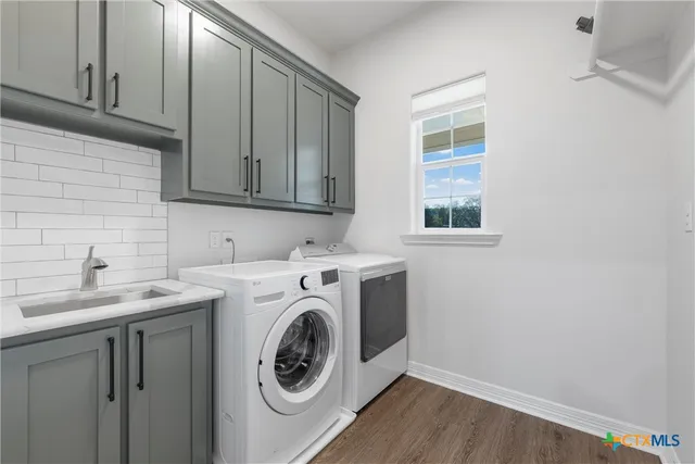 $899,000 | 4001 High Oak Drive, Belton, TX 76513