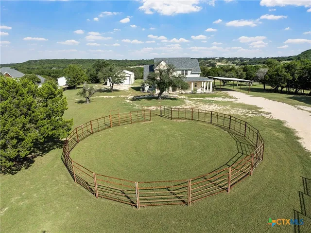$899,000 | 4001 High Oak Drive, Belton, TX 76513
