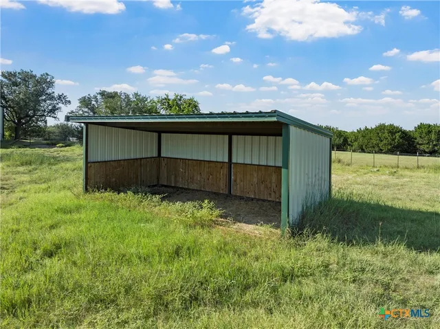 $899,000 | 4001 High Oak Drive, Belton, TX 76513