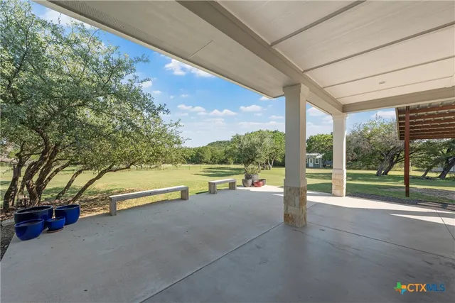 $899,000 | 4001 High Oak Drive, Belton, TX 76513