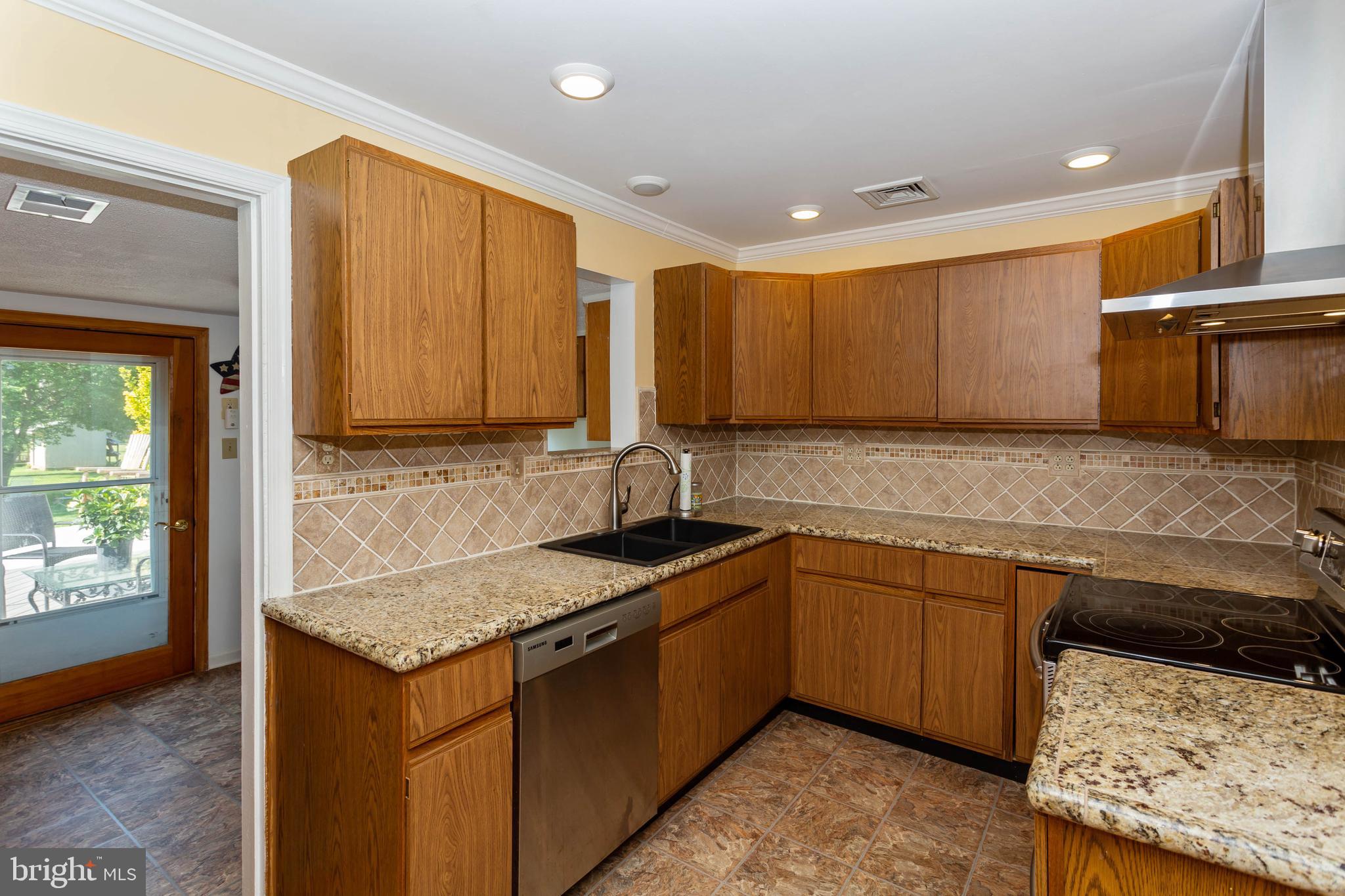 8021 Rugby Road Manassas, VA 20111 - Photo 14 of 20 Gallery Image 14
