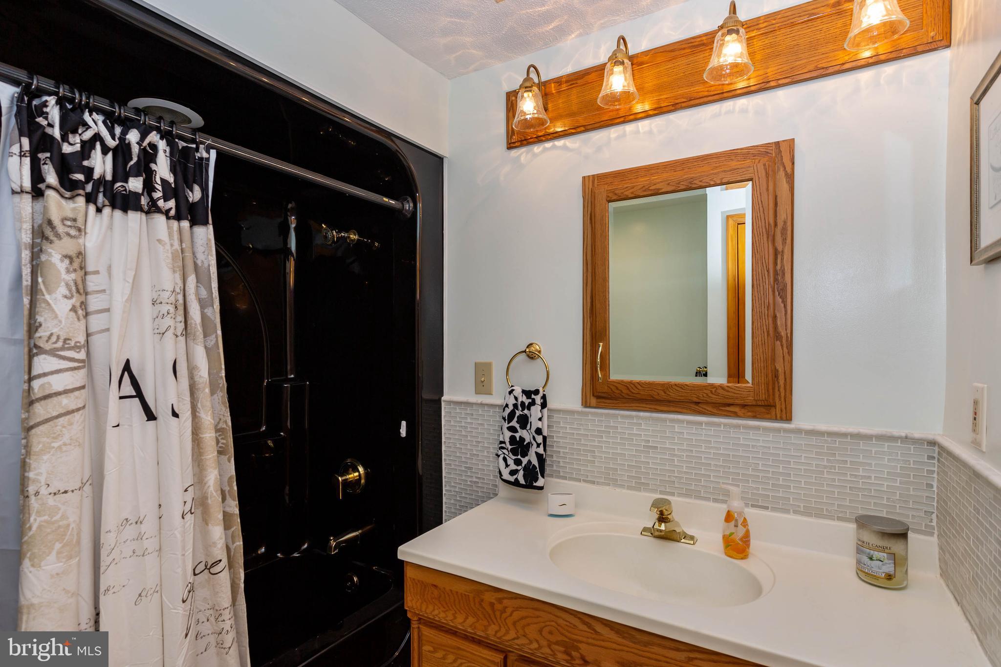 8021 Rugby Road Manassas, VA 20111 - Photo 16 of 20 Gallery Image 16
