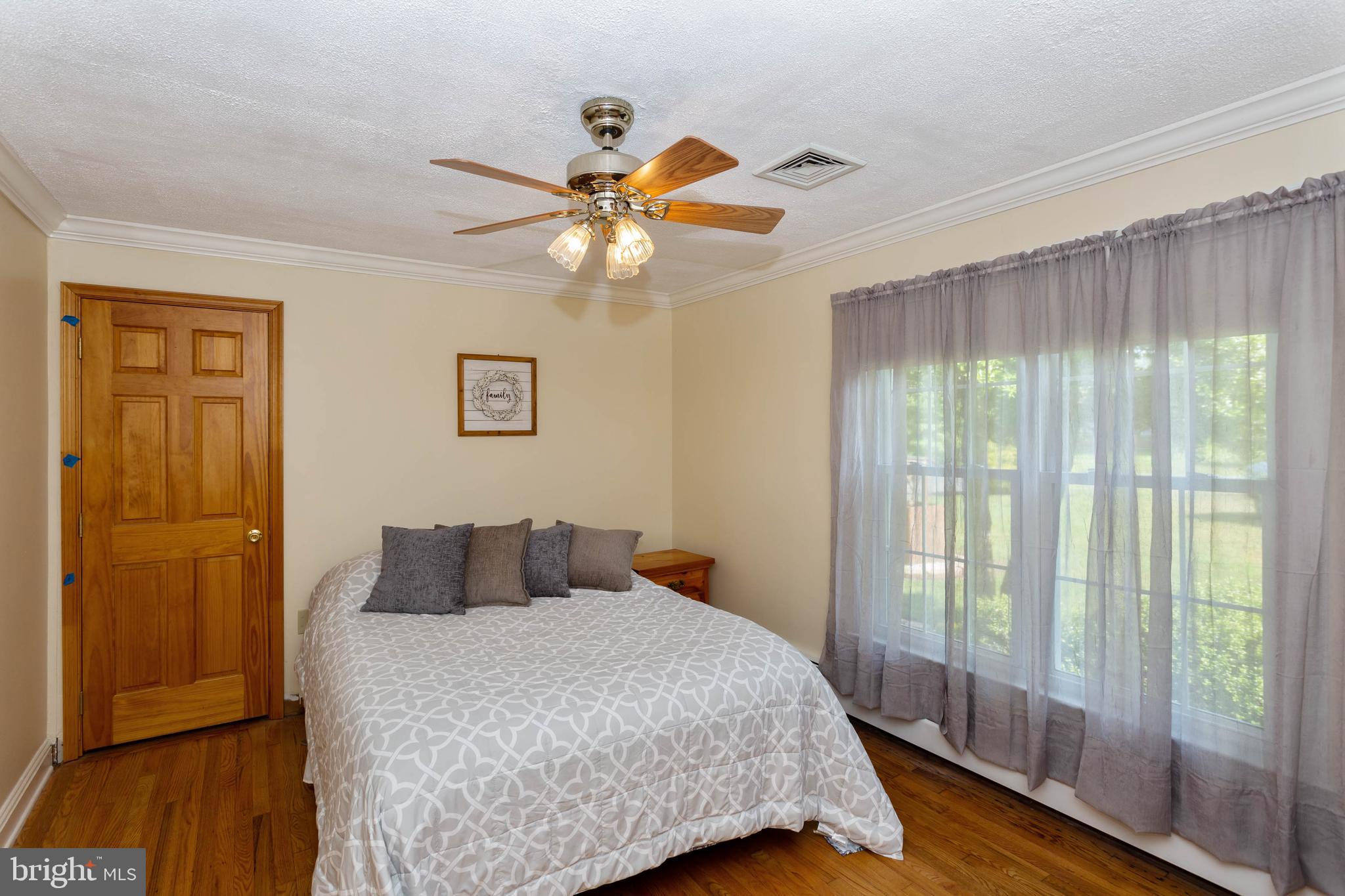 8021 Rugby Road Manassas, VA 20111 - Photo 17 of 20 Gallery Image 17
