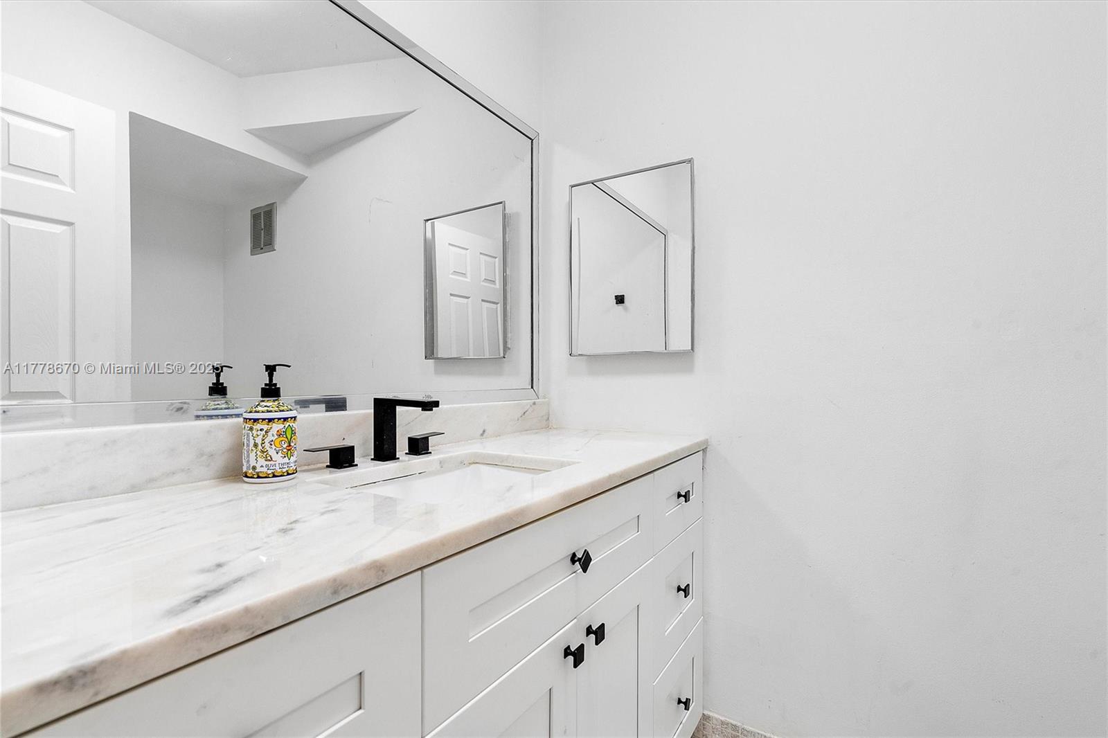 301 Racquet Club Road, Unit 208 Weston, FL 33326 - Photo 18 of 33 Gallery Image 18