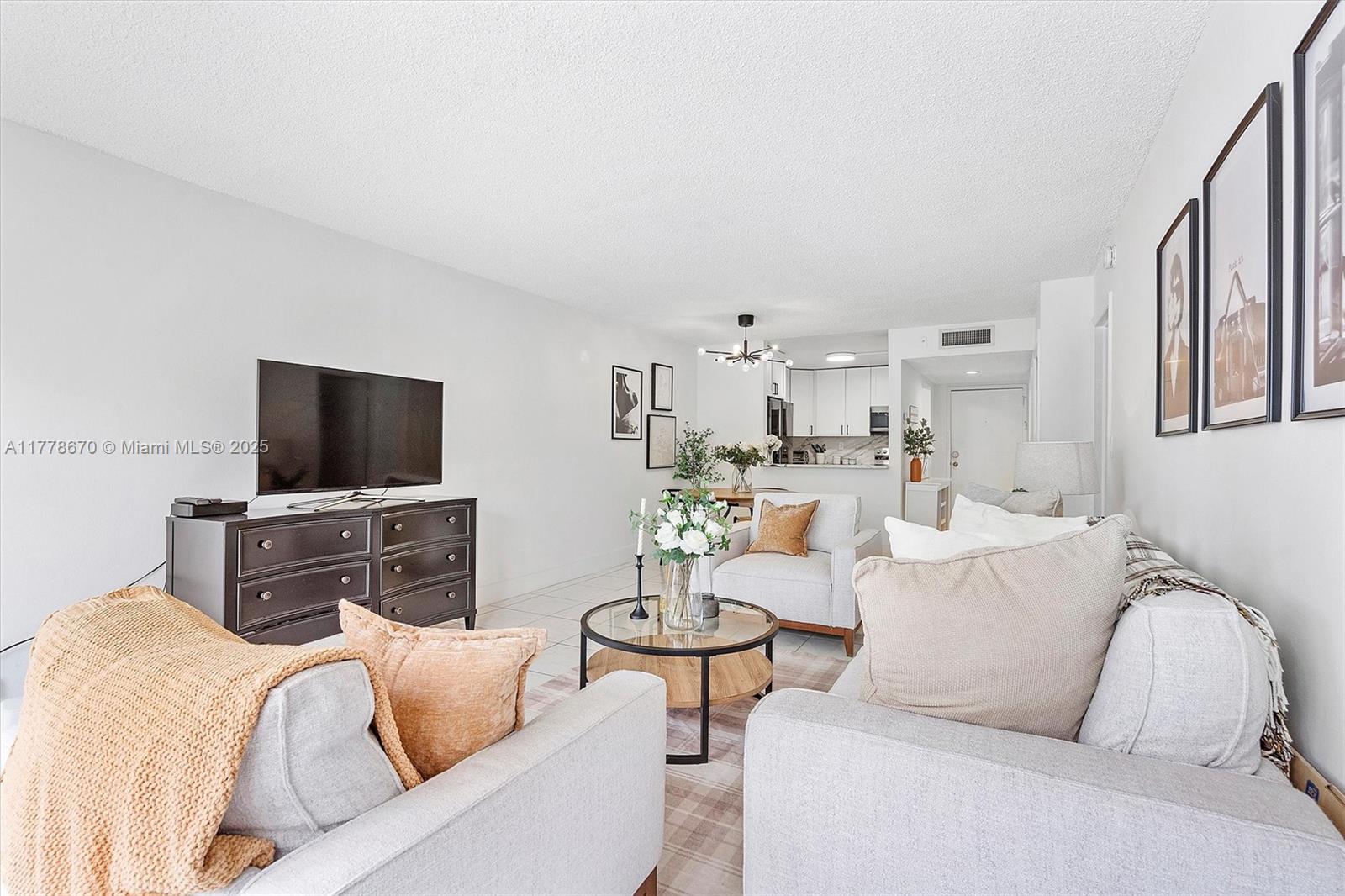301 Racquet Club Road, Unit 208 Weston, FL 33326 - Photo 6 of 33 Gallery Image 6