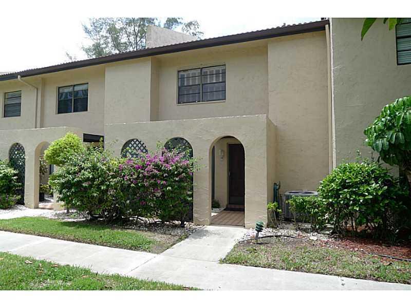 9286 Vista Del Lago, Unit 35H Boca Raton, FL 33428 - Photo 1 of 18 9286Front