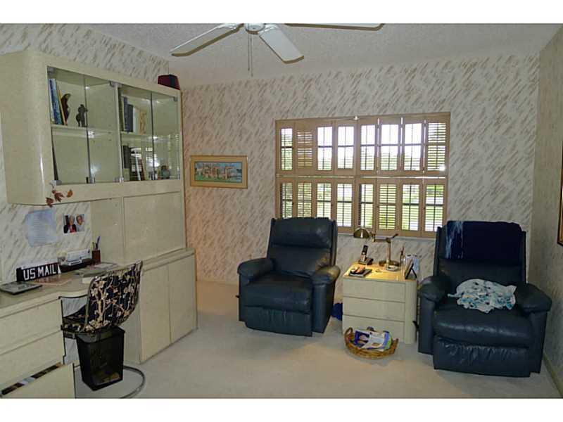 9286 Vista Del Lago, Unit 35H Boca Raton, FL 33428 - Photo 15 of 18 9286RoomOffice