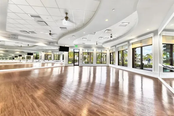$277,700 | 16804 Vardon Terrace, Unit 307, Bradenton, FL 34211