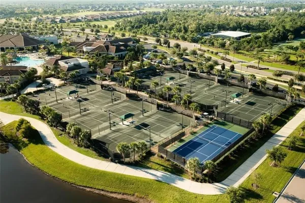 $277,700 | 16804 Vardon Terrace, Unit 307, Bradenton, FL 34211