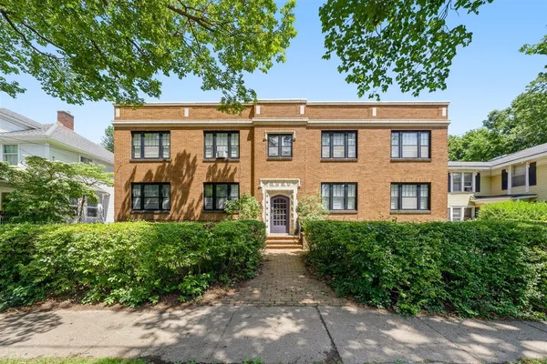 $855,000 | 800 West South Street, Kalamazoo, MI 49007