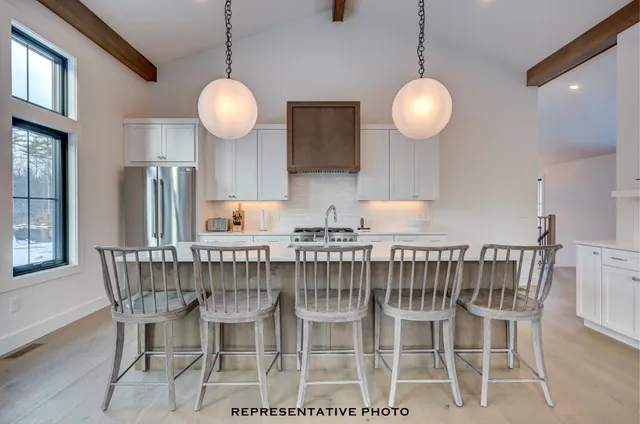 $1,200,000 | 21 Hidden Glade Drive, Bartlett, NH 03845