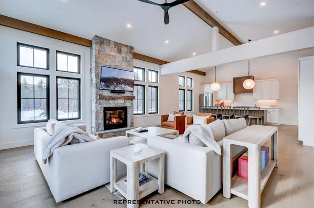 $1,200,000 | 21 Hidden Glade Drive, Bartlett, NH 03845