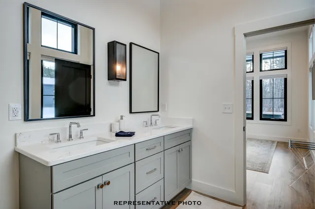 $1,200,000 | 21 Hidden Glade Drive, Bartlett, NH 03845