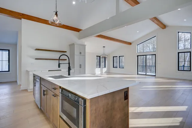 $1,200,000 | 21 Hidden Glade Drive, Bartlett, NH 03845