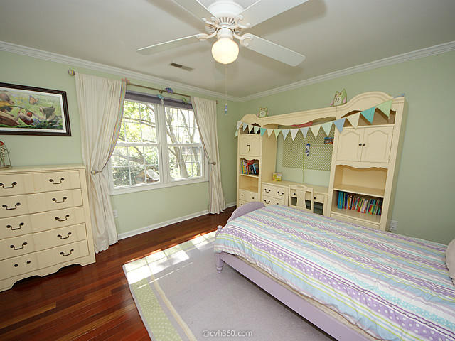 930 Compass Point Charleston, SC 29412 - Photo 26 of 41 Guest Bedroom