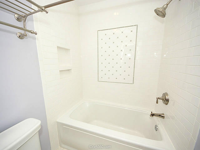 930 Compass Point Charleston, SC 29412 - Photo 30 of 41 Guest Bathroom