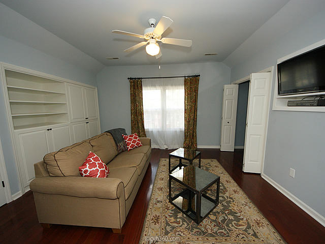 930 Compass Point Charleston, SC 29412 - Photo 31 of 41 Guest Bedroom