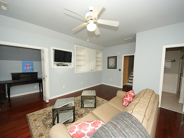 930 Compass Point Charleston, SC 29412 - Photo 32 of 41 Guest Bedroom