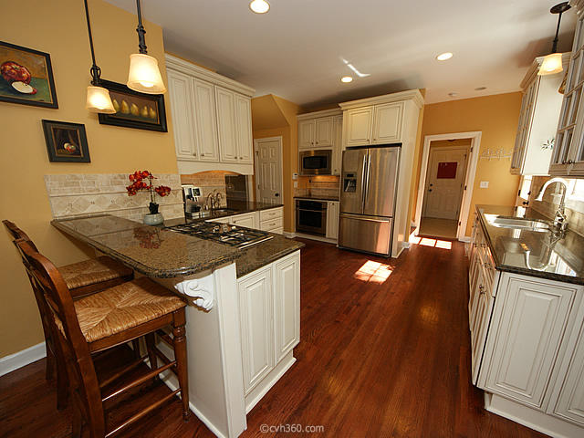 930 Compass Point Charleston, SC 29412 - Photo 7 of 41 Gourmet Kitchen