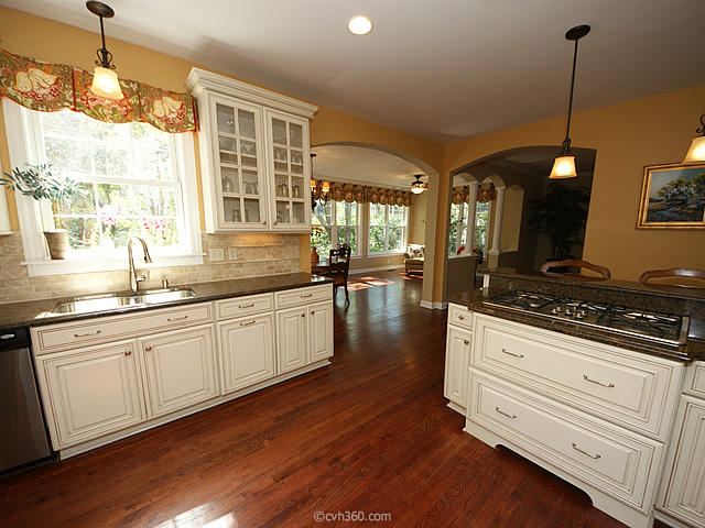 930 Compass Point Charleston, SC 29412 - Photo 8 of 41 Kitchen