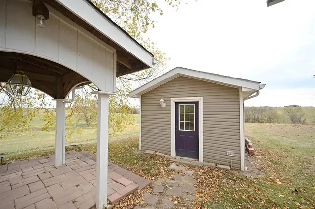 $999,000 | 22745 King Road, Weston, MO 64098