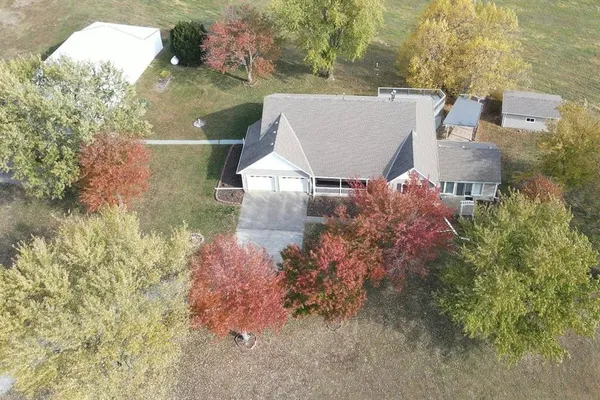 $999,000 | 22745 King Road, Weston, MO 64098