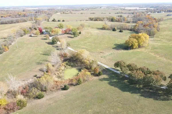 $999,000 | 22745 King Road, Weston, MO 64098