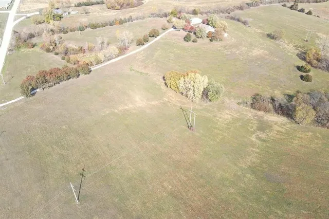 $999,000 | 22745 King Road, Weston, MO 64098