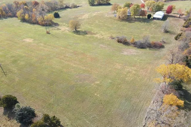 $999,000 | 22745 King Road, Weston, MO 64098