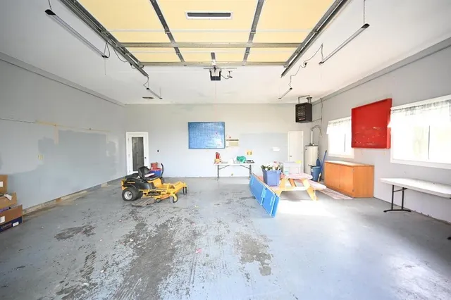 $999,000 | 22745 King Road, Weston, MO 64098