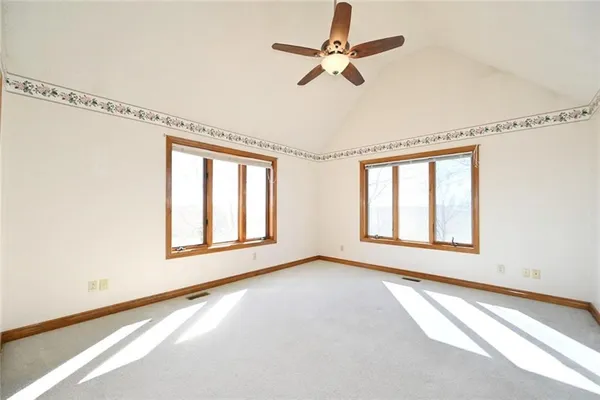 $999,000 | 22745 King Road, Weston, MO 64098