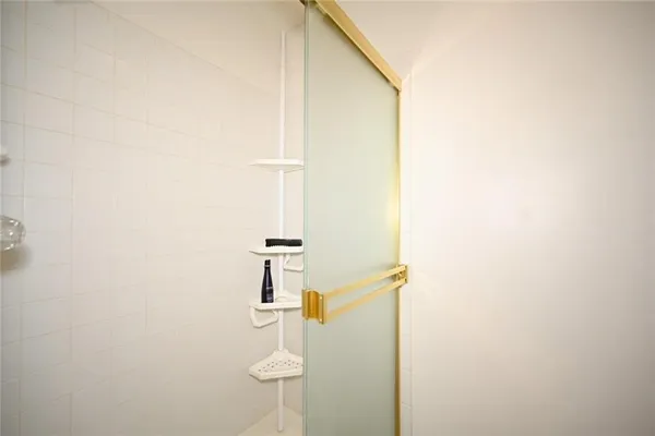 $999,000 | 22745 King Road, Weston, MO 64098