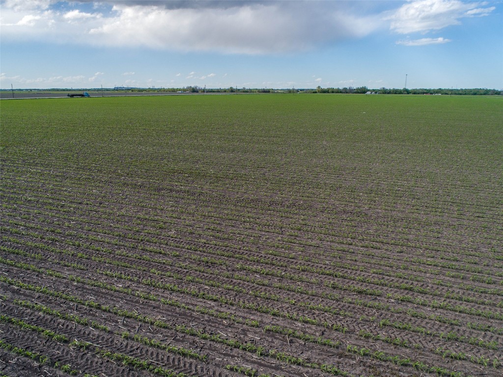 95 St Taylor Tx 76574 Taylor, TX 76574 - Photo 6 of 13 a view of an ocean