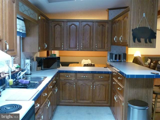 2145 Albert Rill Road Hampstead, MD 21074 - Photo 4 of 11 Kitchen