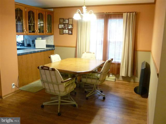 2145 Albert Rill Road Hampstead, MD 21074 - Photo 7 of 11 Dining Room