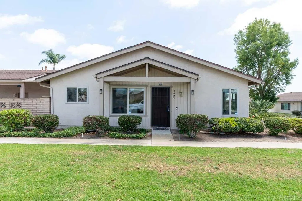 1025 Plover Way, Unit 3 Oceanside, CA 92057 - Photo 13 of 28
