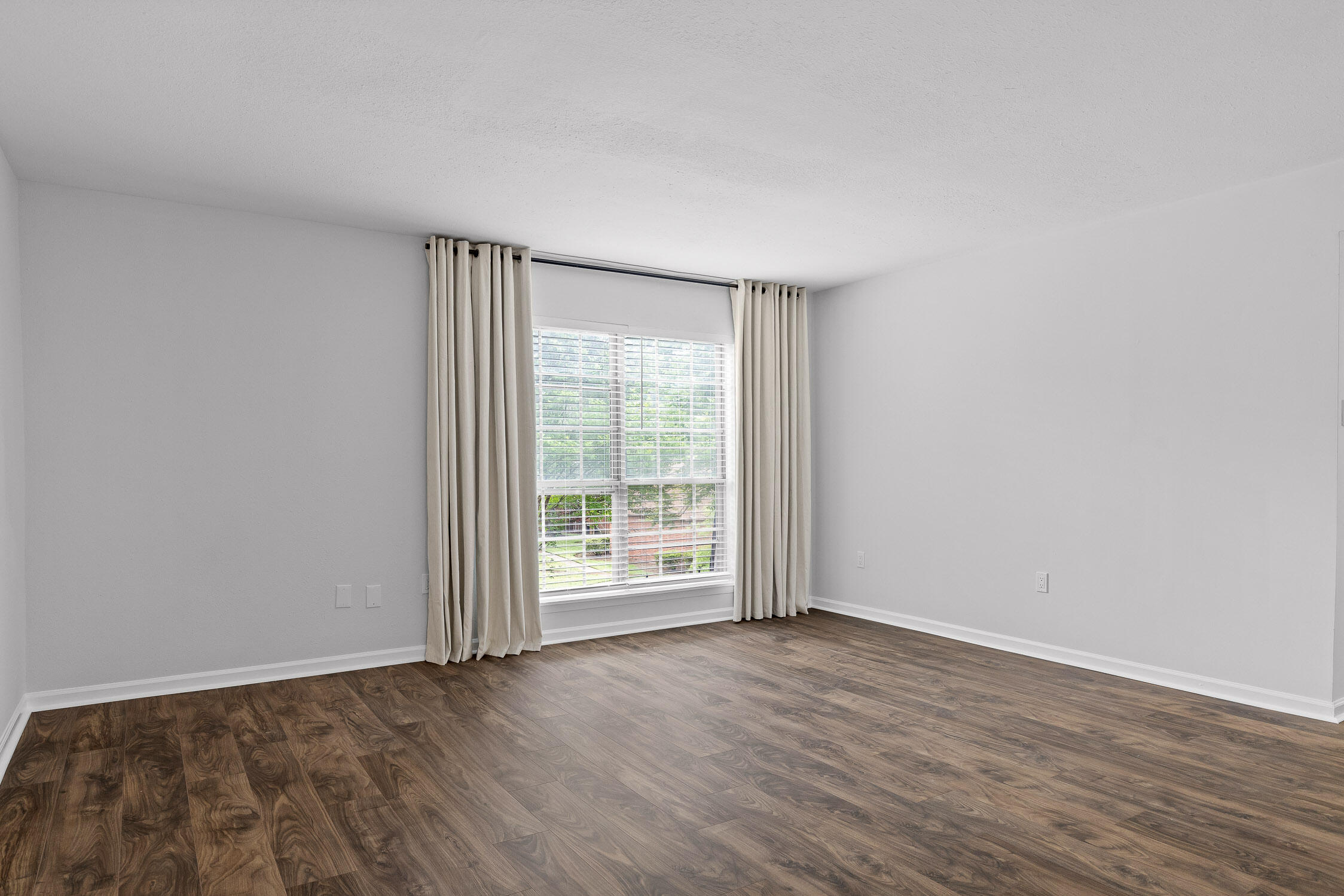 900 Mountain Creek Road, Unit P235 Chattanooga, TN 37405 - Photo 4 of 30 02-Mountain Creek-2
