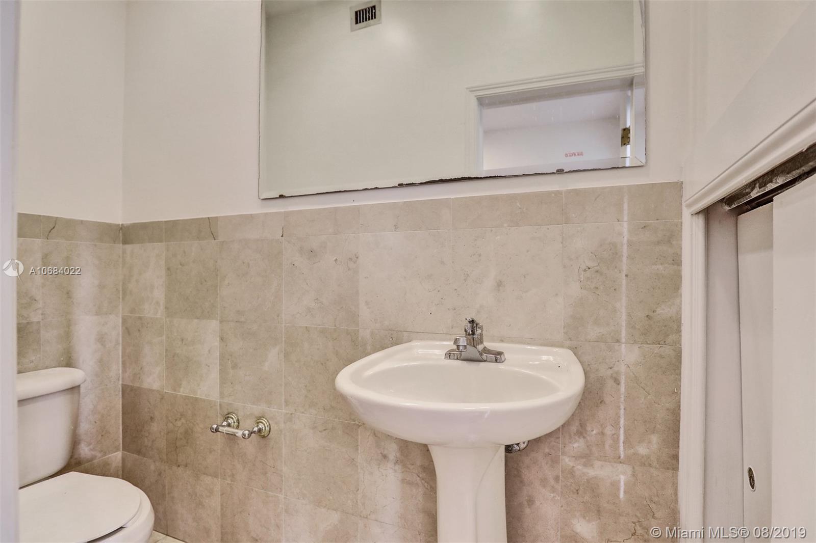 1027 Euclid Avenue, Unit 2 Miami Beach, FL 33139 - Photo 11 of 20