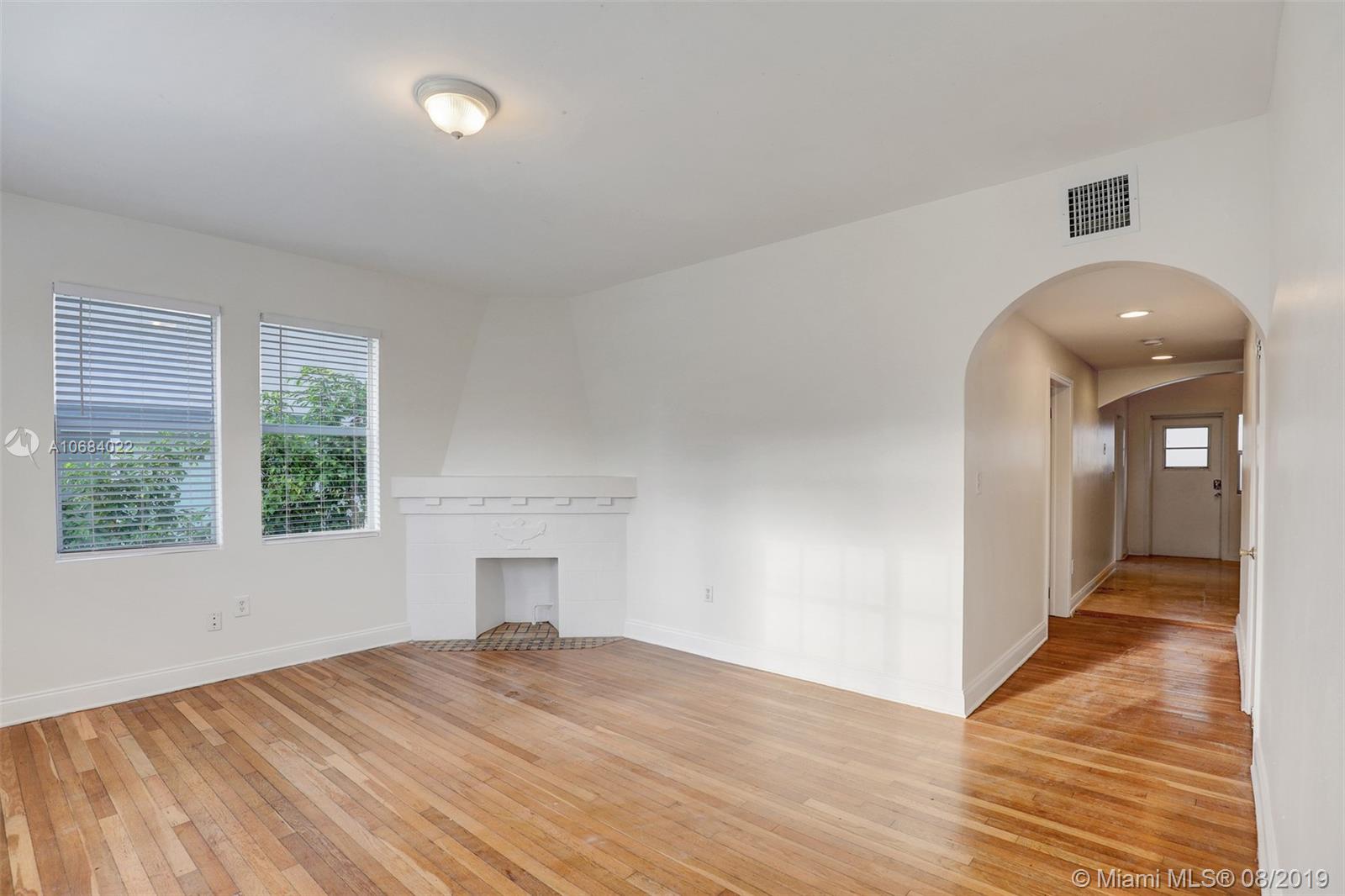 1027 Euclid Avenue, Unit 2 Miami Beach, FL 33139 - Photo 4 of 20