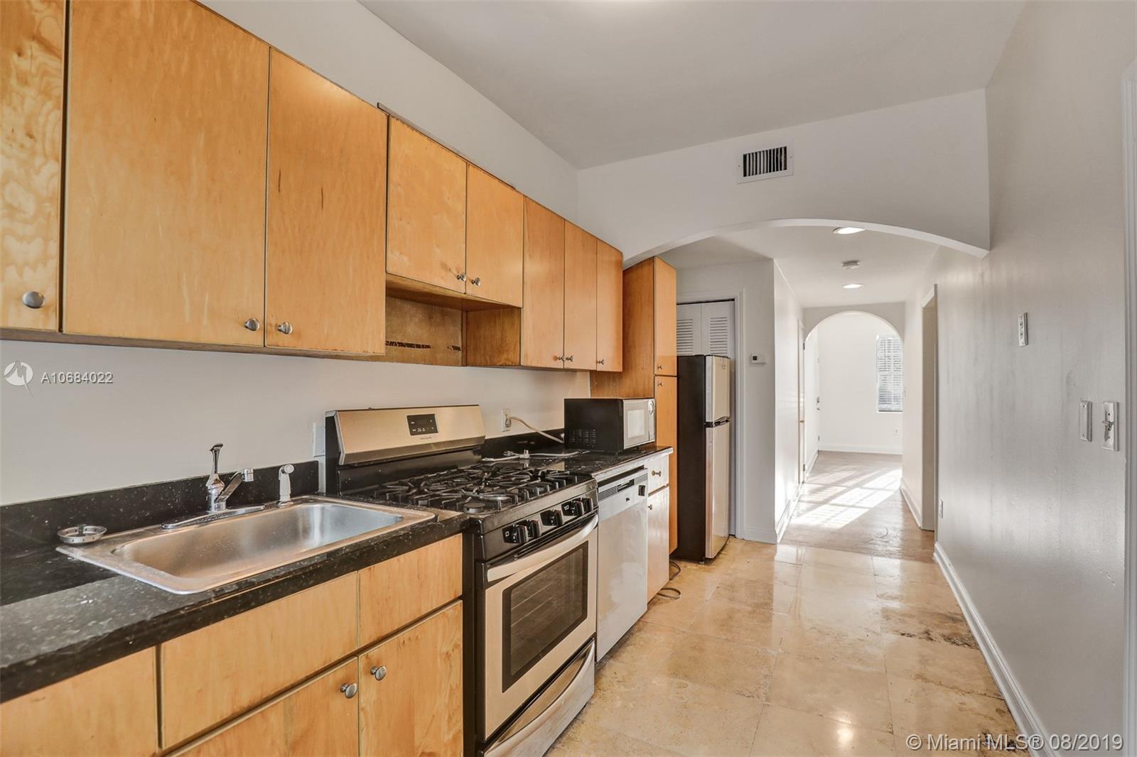 1027 Euclid Avenue, Unit 2 Miami Beach, FL 33139 - Photo 5 of 20