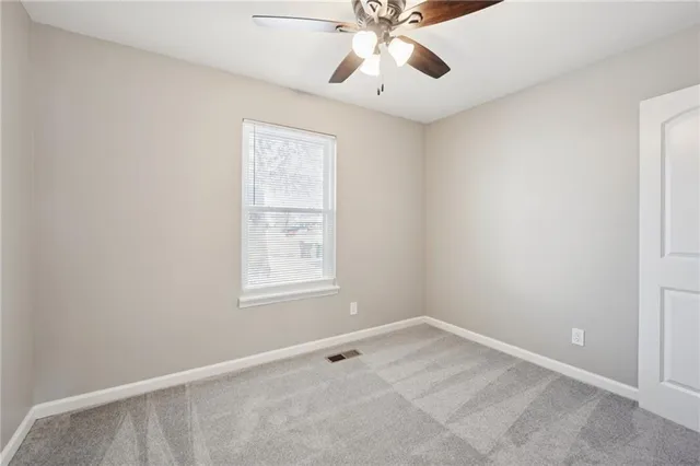 $245,000 | 103 West Edgewood Drive, Edgerton, KS 66021