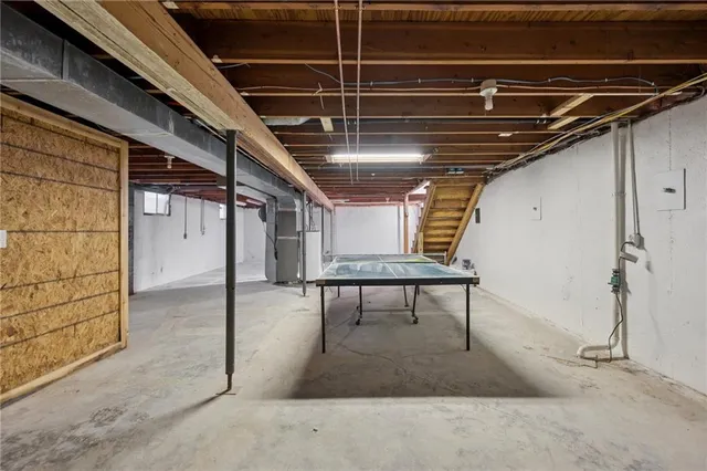 $245,000 | 103 West Edgewood Drive, Edgerton, KS 66021