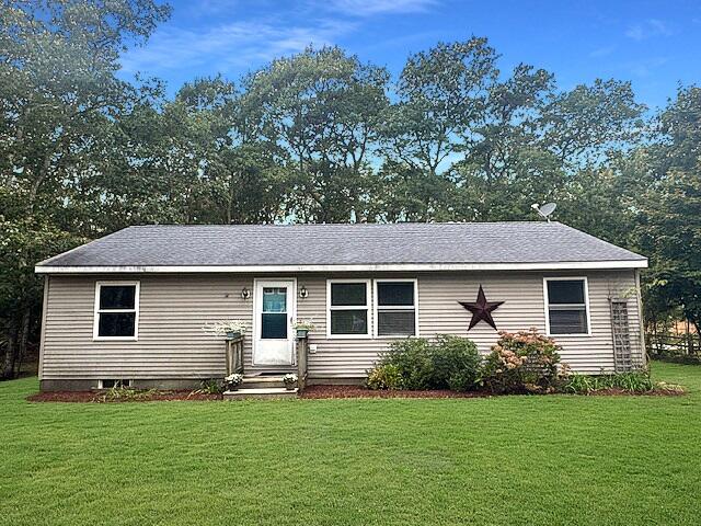 30 Teaberry Lane Edgartown, MA 02539 - Photo 2 of 16 2