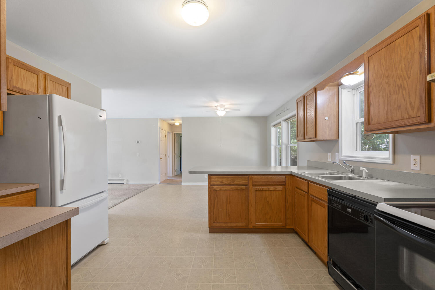 30 Teaberry Lane Edgartown, MA 02539 - Photo 4 of 16 4